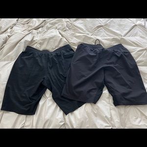 Lululemon Mens THE linerless shorts size Large
